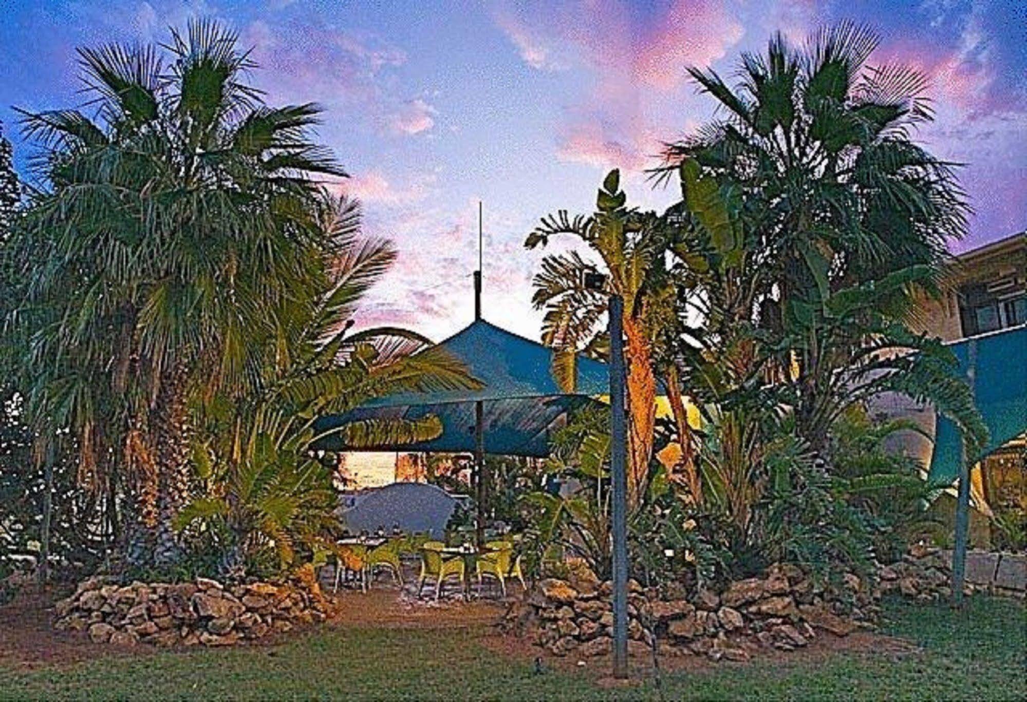 Sea Breeze Resort Exmouth Exterior foto