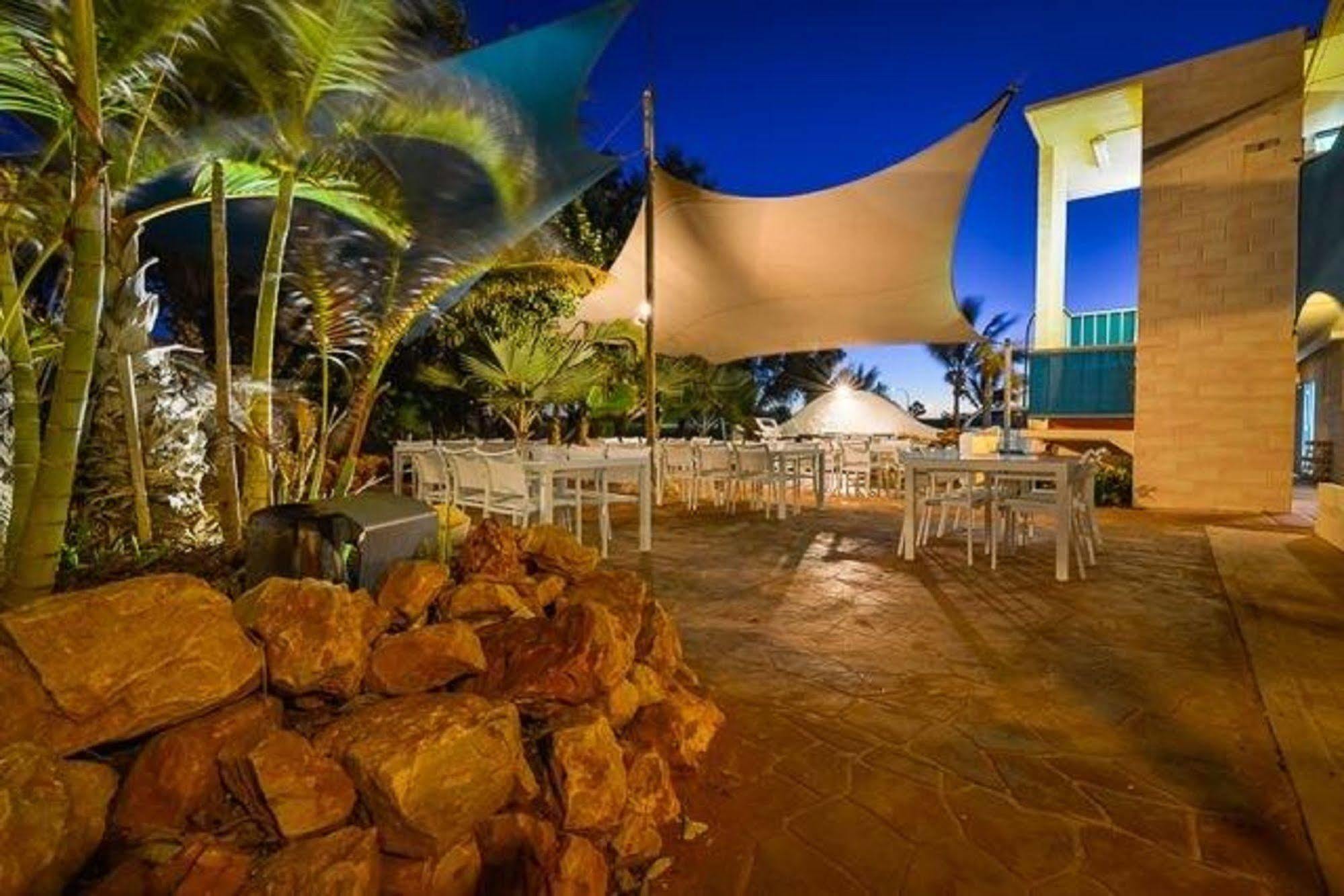 Sea Breeze Resort Exmouth Exterior foto