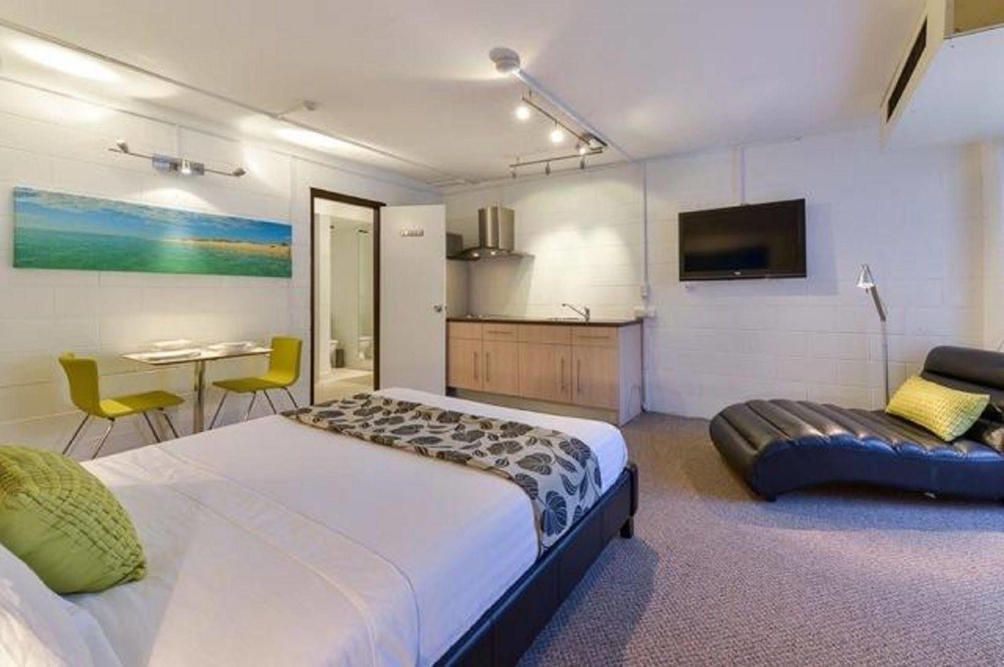 Sea Breeze Resort Exmouth Exterior foto